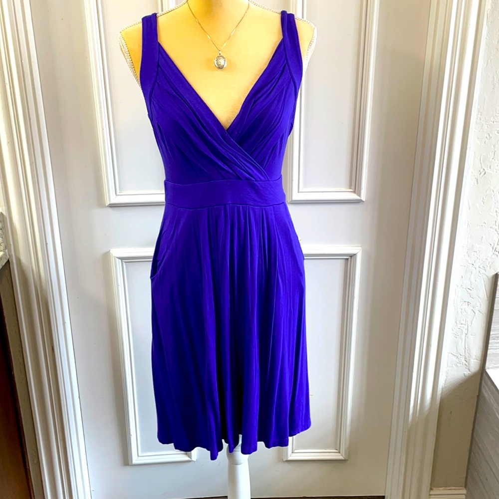 Halogen sleeveless V neck dress with pockets